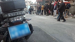 İzmir'de kahvehanede cinayet: 1 ölü, 2 yaralı.