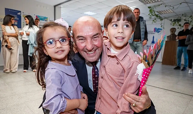 Masal Evi çocuklarından Başkan Soyer’e sürpriz