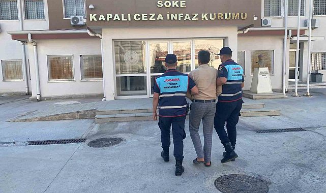 Ruhsatlı silahı çaldı, jandarmadan kaçamadı