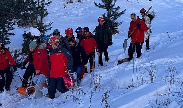 Erzurum Palandöken Dağı'nda çığ düştü! Biri ağır 5 yaralı var