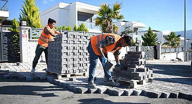 Kuşadası Belediyesi'nden Soğucak'ta yol yapım çalışması