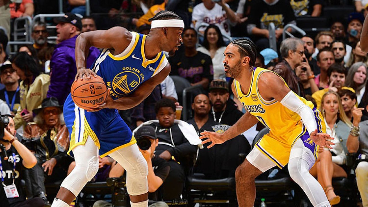 Lakers evindeki ilk maçında mağlup oldu