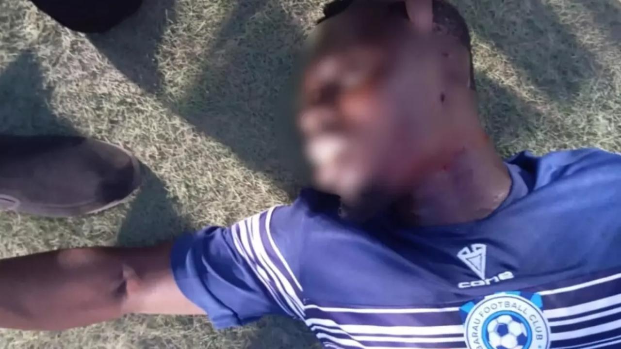 Ülke şokta! Taraftar futbolcunun boğazını kesti