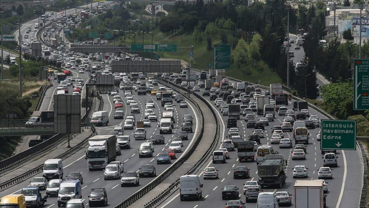 İstanbul yol durumu! Yeni hafta trafikle başladı