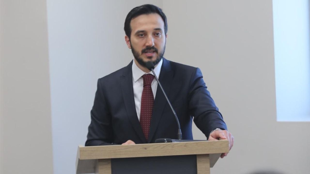 AK Parti İl Başkanı Abdullah Özdemir’den İBB’ye faaliyet raporu tepkisi