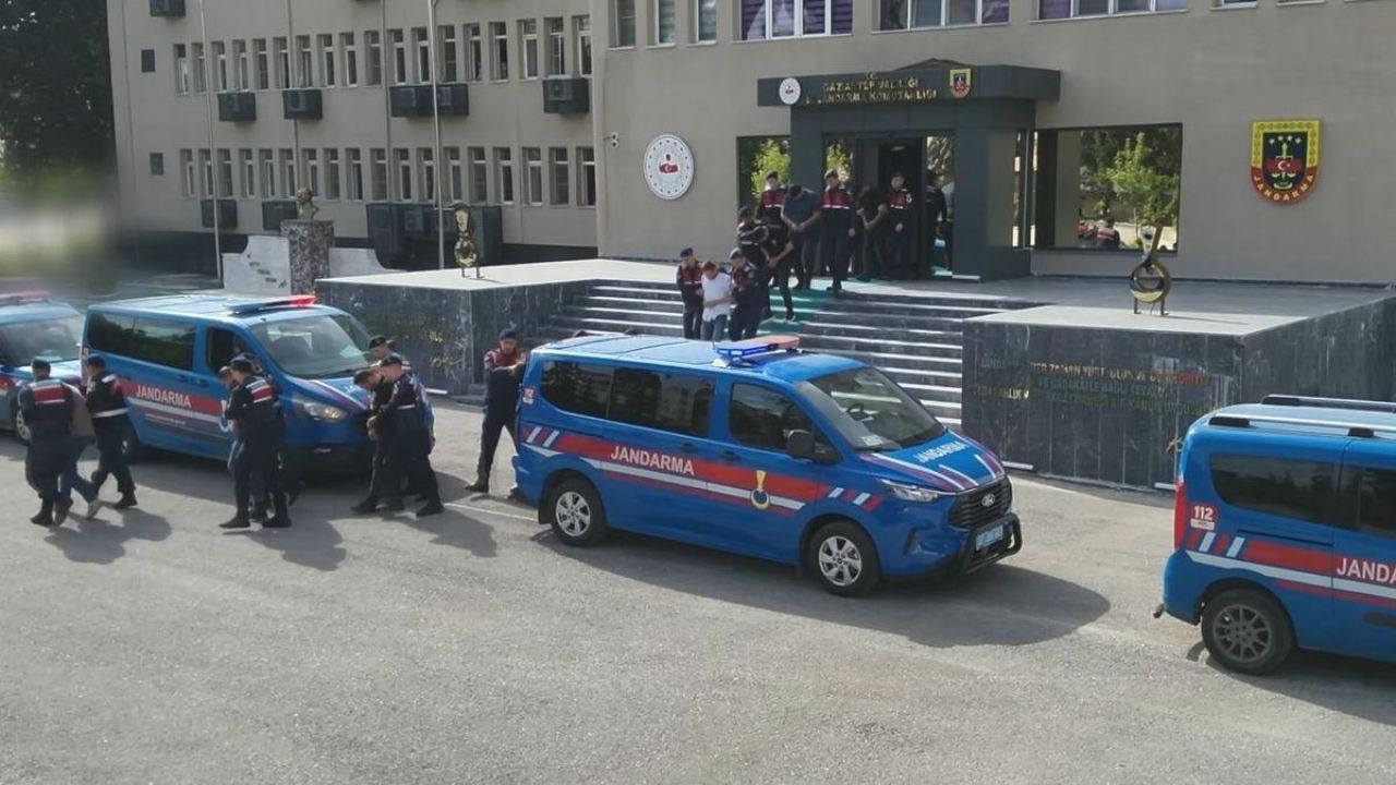 Gaziantep’te göçmen kaçakçılığı organizatörlerine şafak operasyonu: 7 şahıs tutuklandı