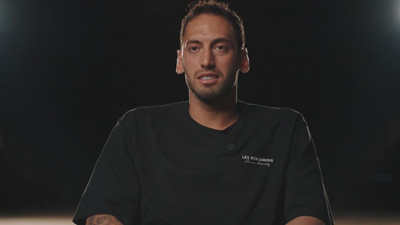 A Milli Futbol Takımı'nın kaptanı Hakan Çalhanoğlu: Hedefimiz Dünya Kupası'nı getirmek
