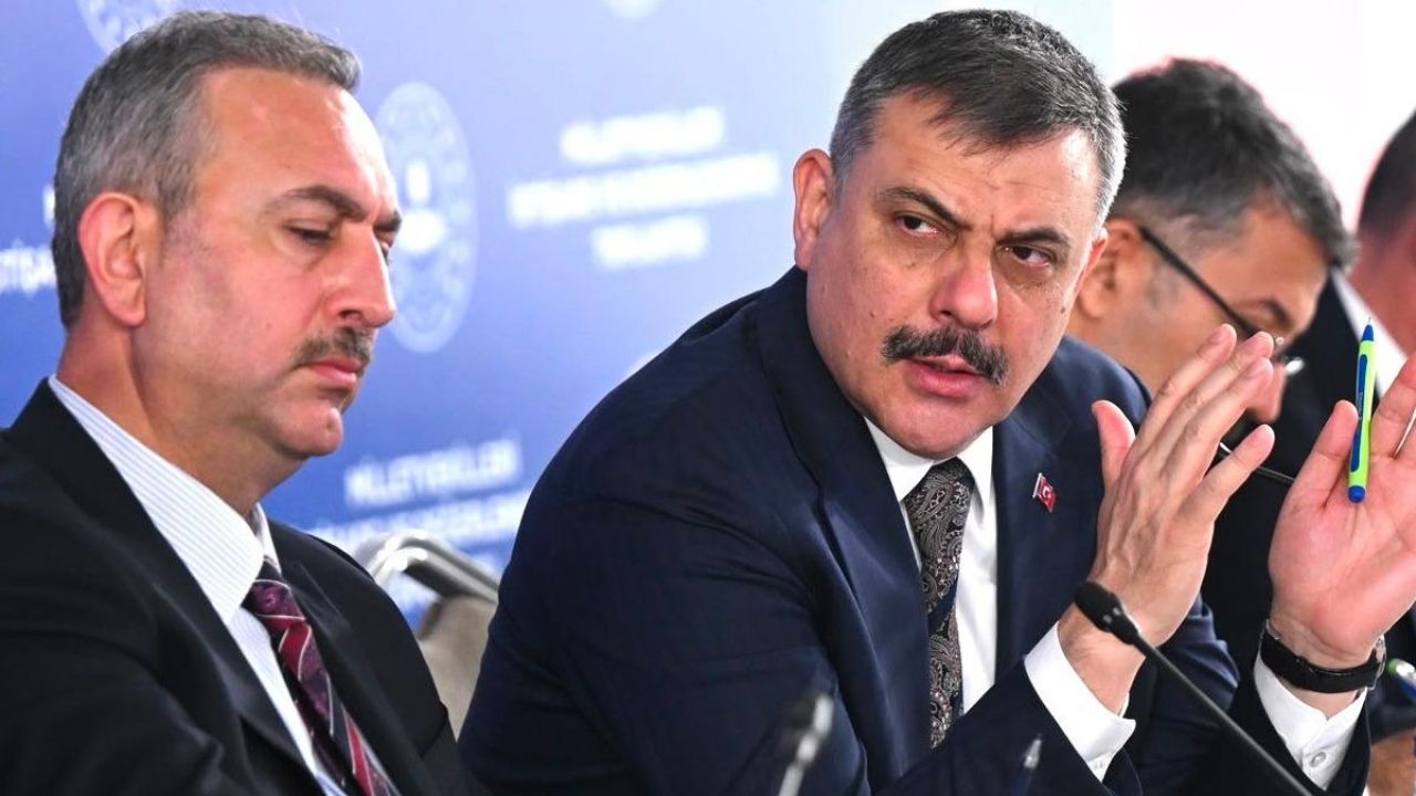 Bakan Çiftçi açıkladı: Türkiye’de yasal kalış hakkına sahip yabancı sayısı belli oldu