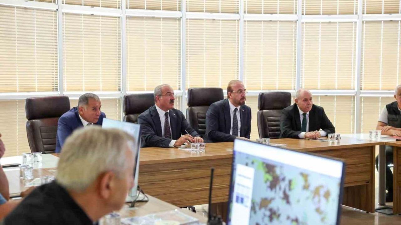 Çanakkale’de orman yangınları değerlendirme toplantısına Bakan Yardımcısı Şatıroğlu katıldı