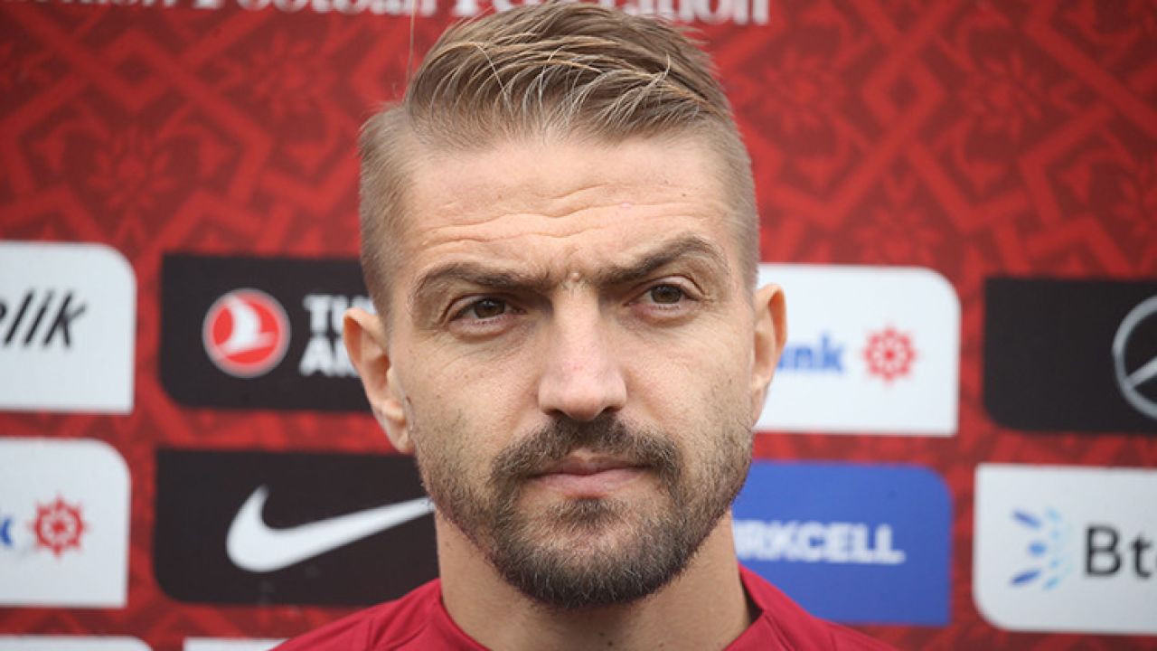 Caner Erkin futbola veda etti!