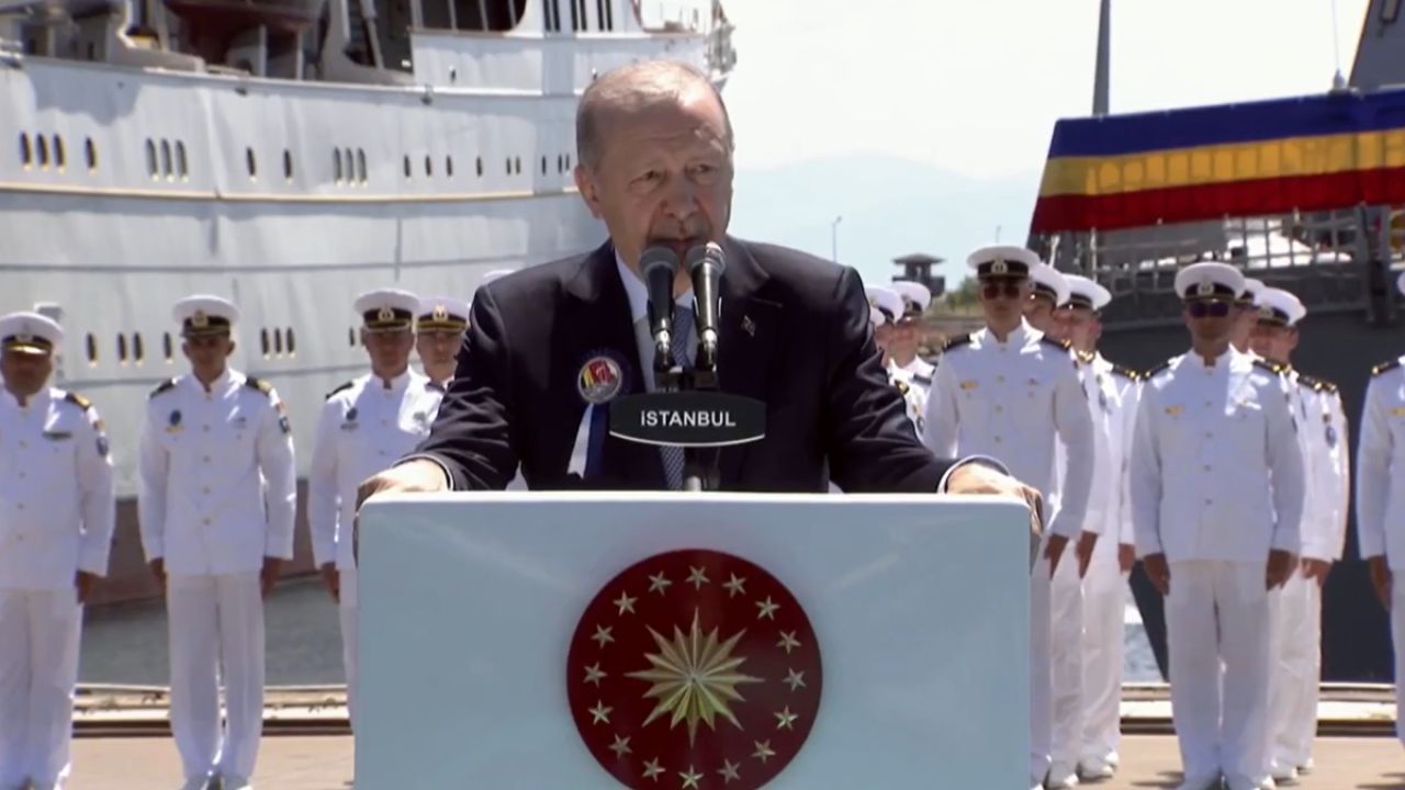 Cumhurbaşkanı Erdoğan "İlk kez" diyerek duyurdu! "Sahada güçlü olmayan kendini menüde buluyor"