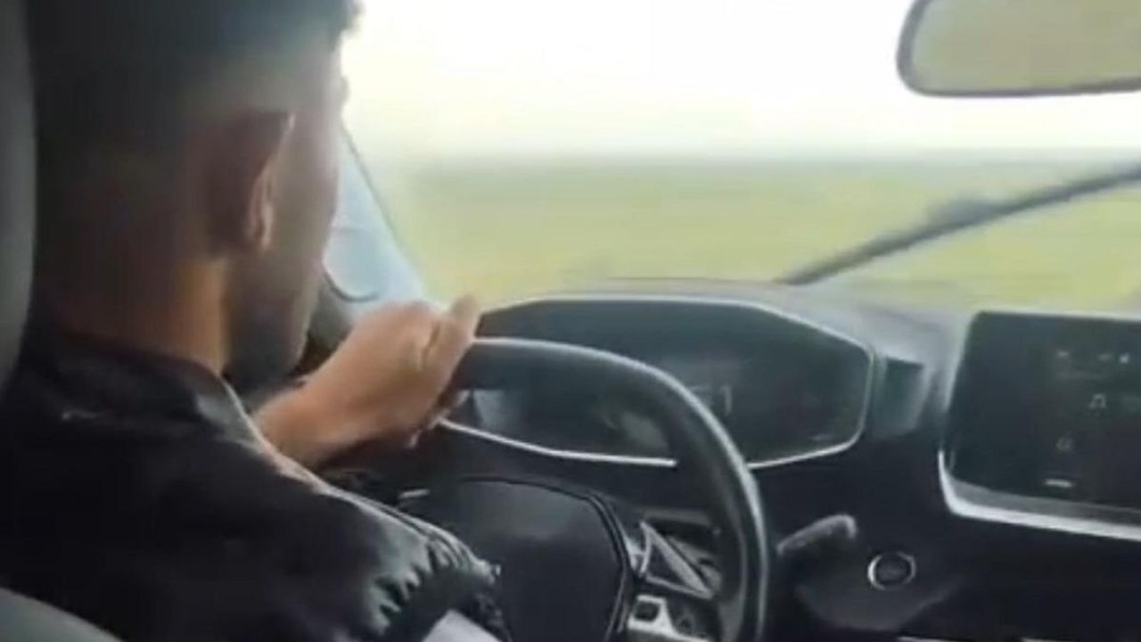 Hız göstergesi 159 km'yi gösteriyordu... Korkunç kazanın görüntüleri ortaya çıktı