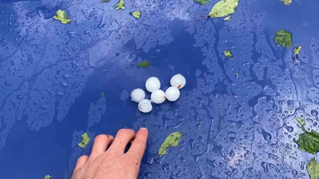 Kastamonu’da dolu yağışı etkili oldu