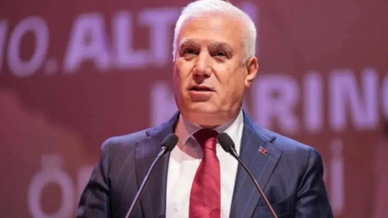 Mustafa Bozbey'in yargılandığı iddianameden: '2 milyonu döviz olarak pasta kutusunda teslim ettim'