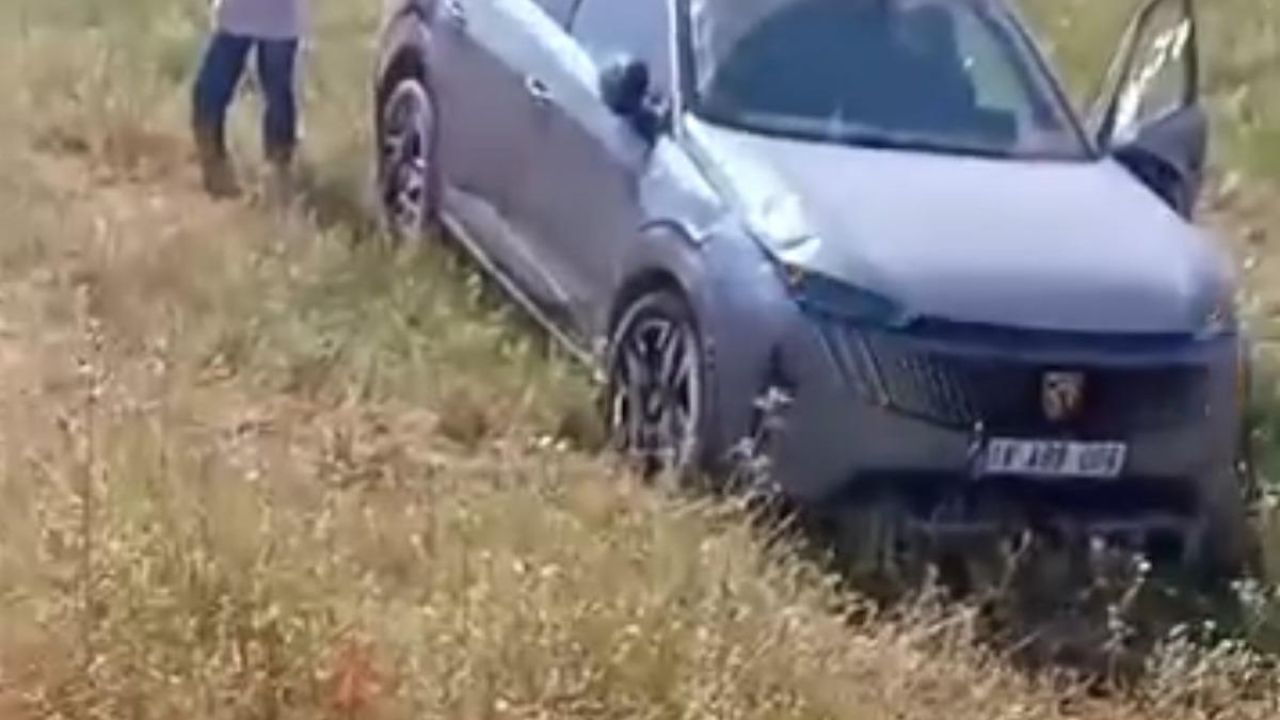Siirt’te araç şarampole yuvarlandı, sürücü yaralandı