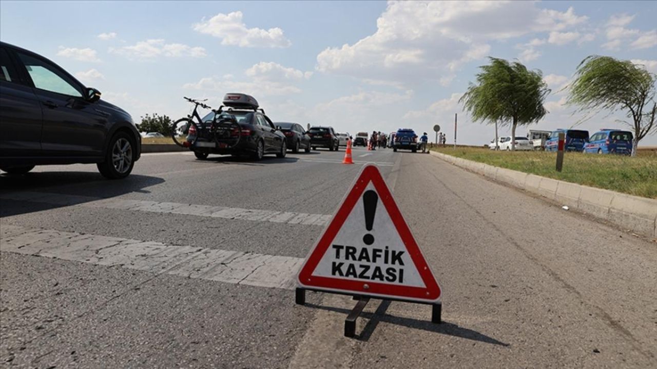 Şırnak’ta araç şarampole uçtu: 1’i bebek 5 kişi yaralandı