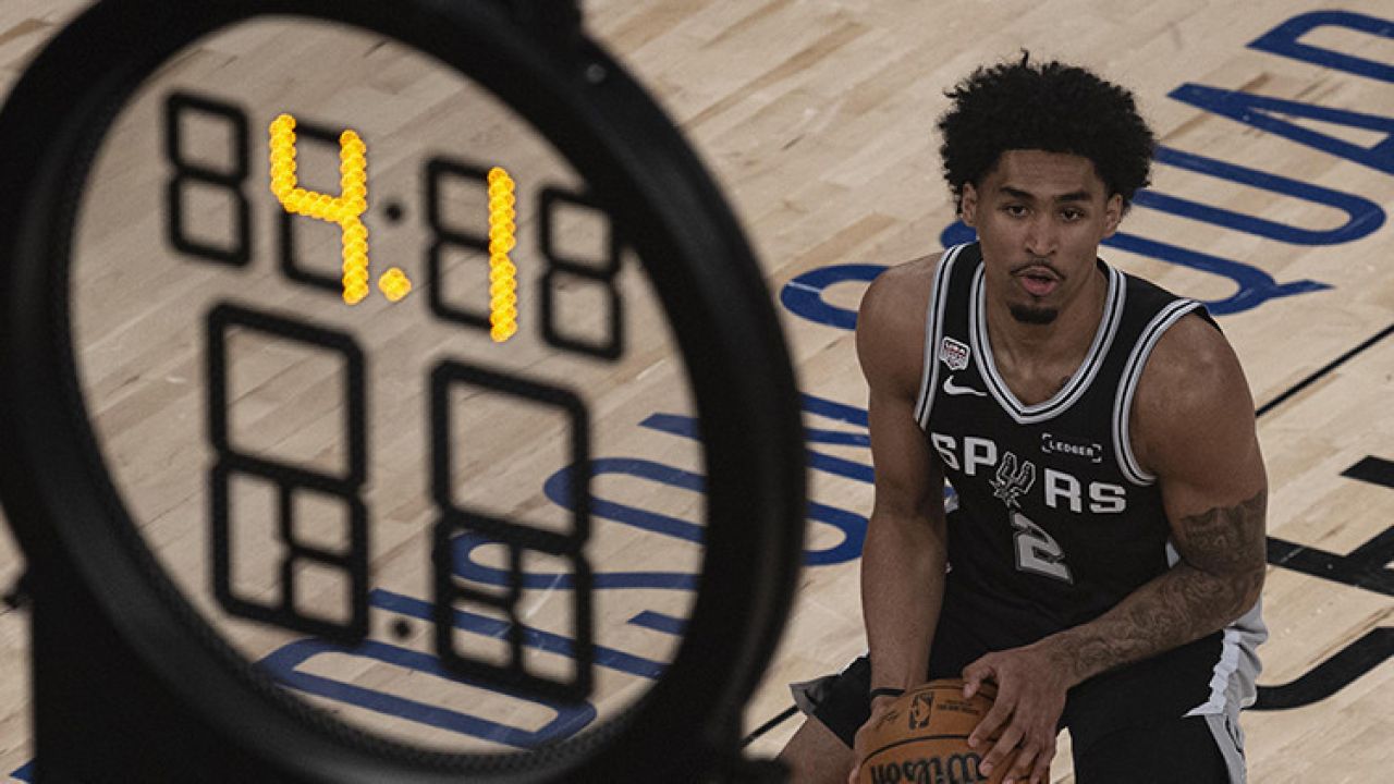 Spurs, Knicks karşısında seriyi 2-1'e getirdi!