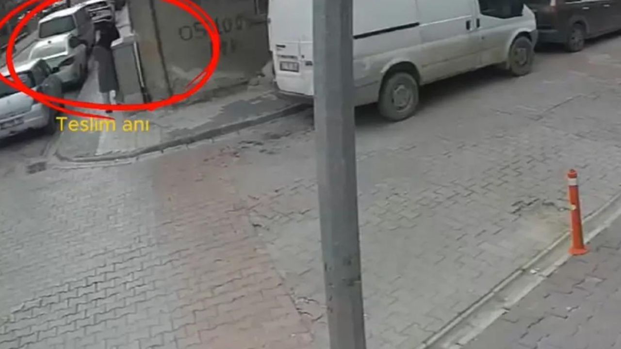 Tek cümlesine kandı, 7 buçuk milyon lirayı elleriyle teslim etti