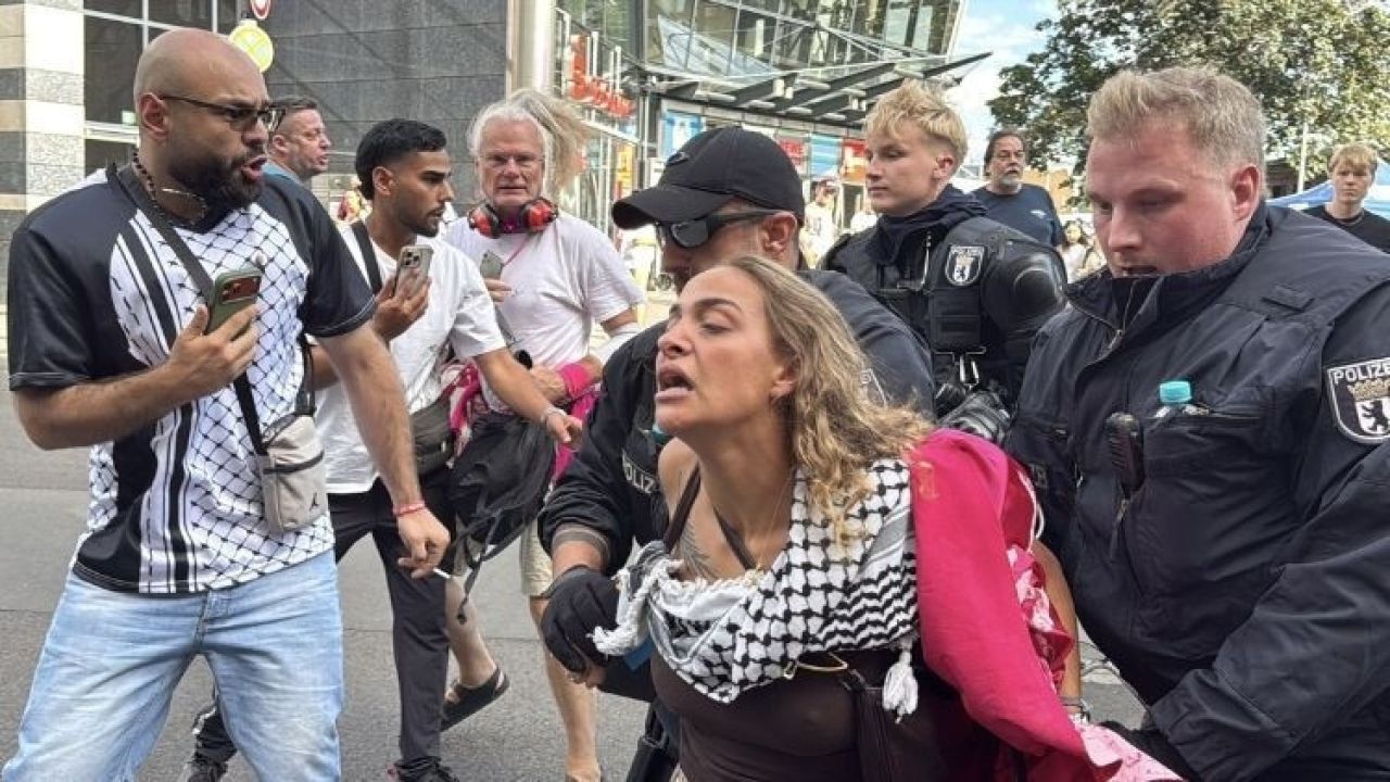 Almanya'da İsrail’e mühimmat üreten Rheinmetall protesto edildi… Çok sayıda kişi gözaltında