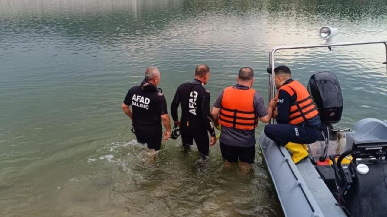Burdur'da baraja giren genç kayboldu: Ekipler alarma geçti
