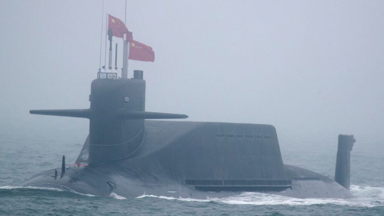 Çin'den stratejik deneme: Denizaltından füze fırlattı