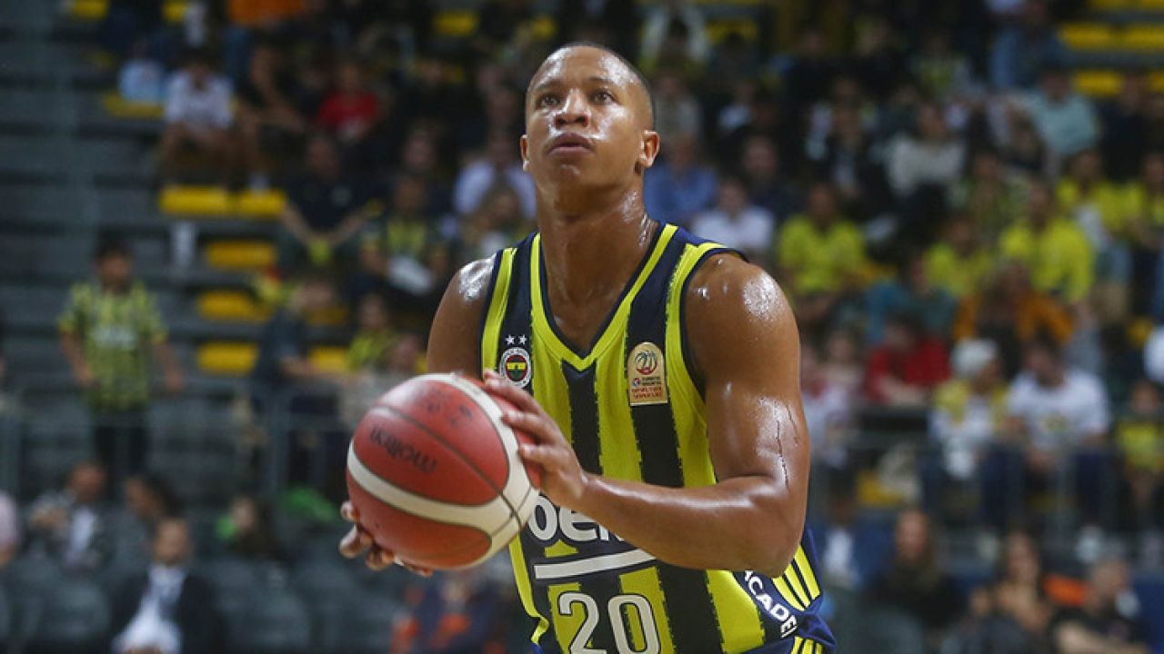 Fenerbahçe Beko'dan ayrılan Devon Hall'un yeni takımı açıklandı!