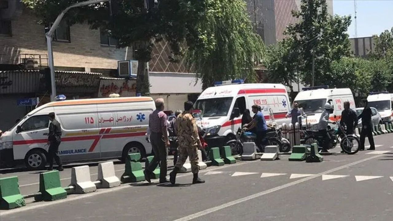 İran'da terör saldırısı: 1 polis hayatını kaybetti