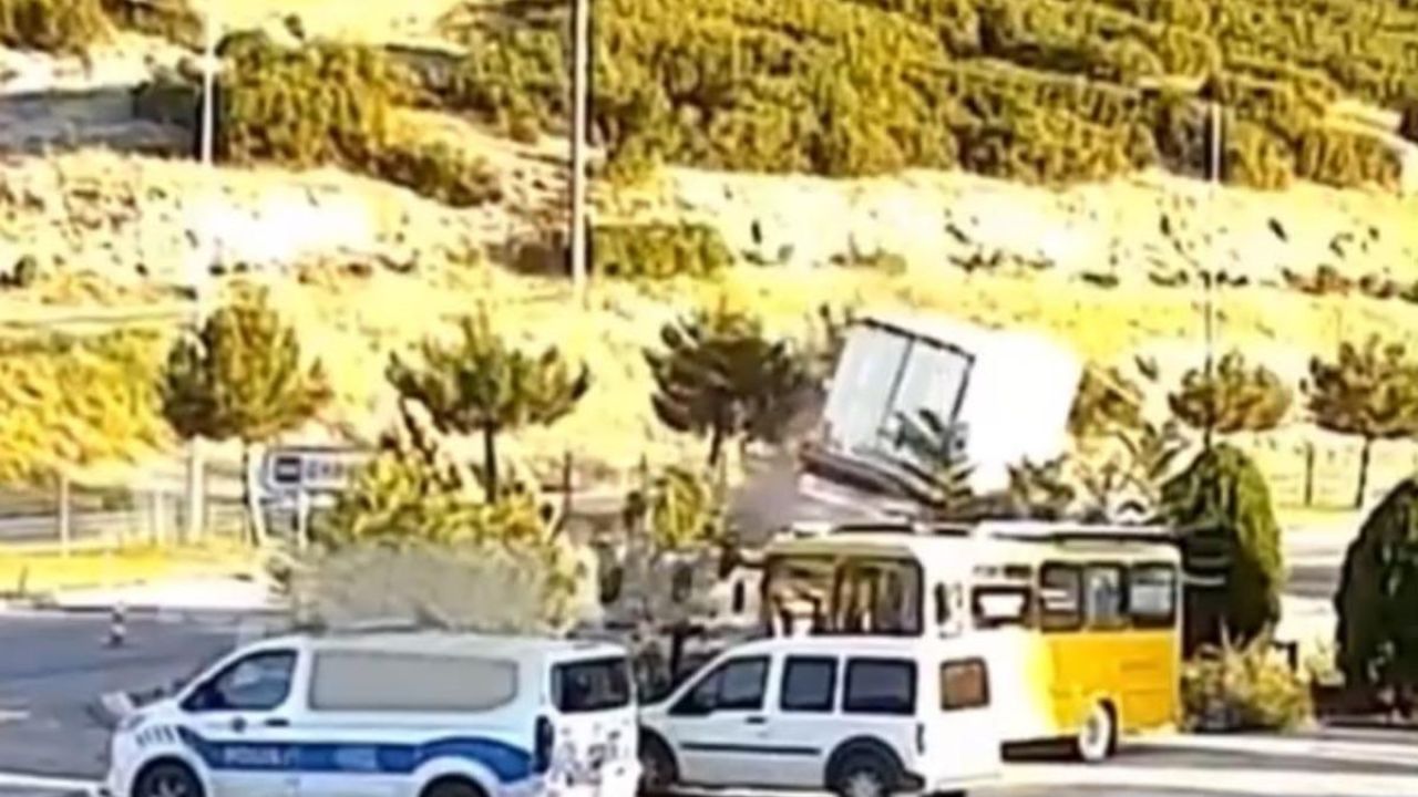 Isparta’da kontrolden çıkan tır devrildi