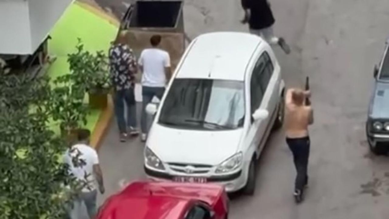 İzmir’de sokak ortasında tüfekle dehşet saçan şehir magandaları kıskıvrak yakalandı