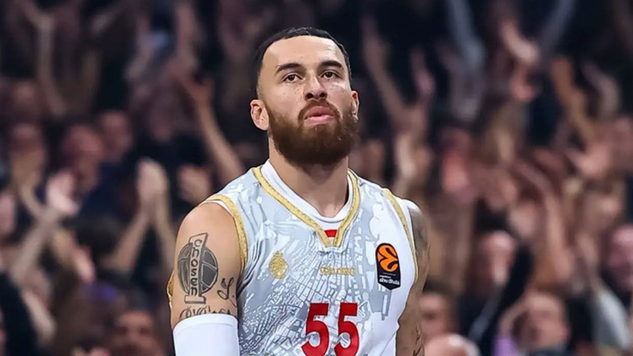 Mike James Anadolu Efes’te!