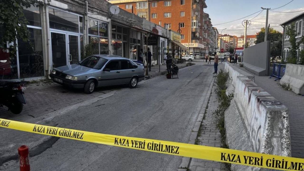 Niğde'de kıraathanede silahlı kavga: 4 yaralı