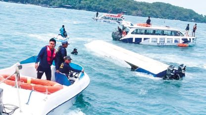 Turist teknesi alabora oldu... Vietnam’da facia: 15 kişi öldü